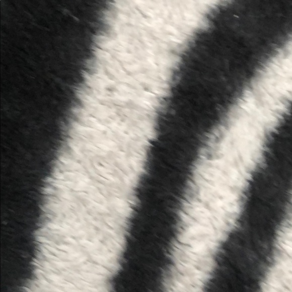 Meet your Posher, Cassie - Picture 1 of 1